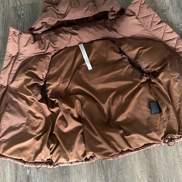 NWT Lululemon size 4 Wunder puff cropped vest - Picture 3 of 7